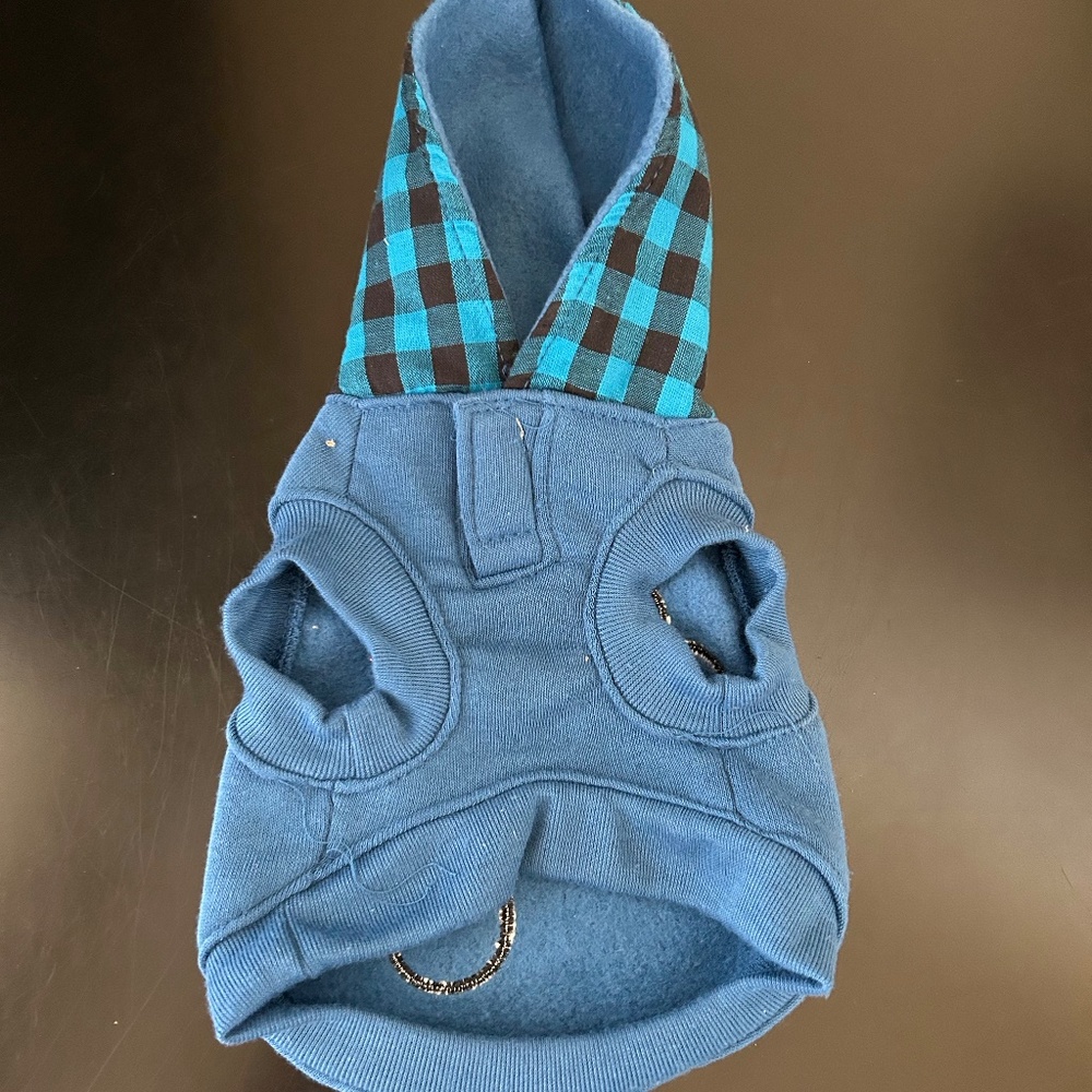 Dog Hoodie NWOT.